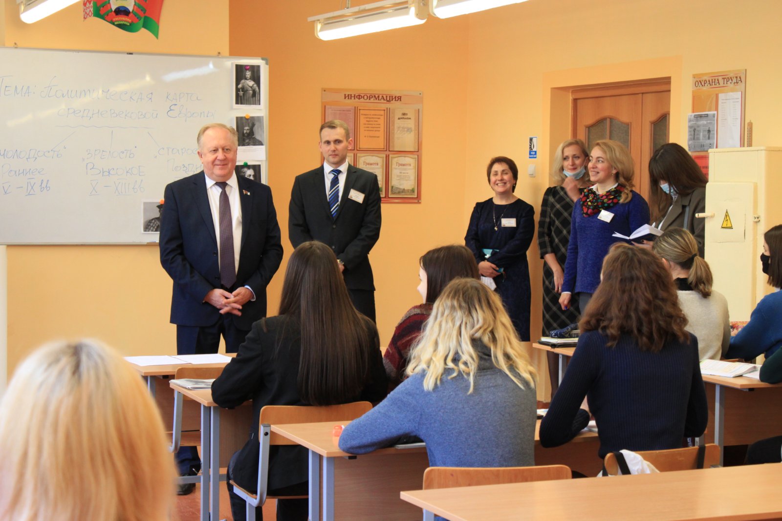 IMG-97f651e7237ff49dab2b1003f12d5eb7-V (1)