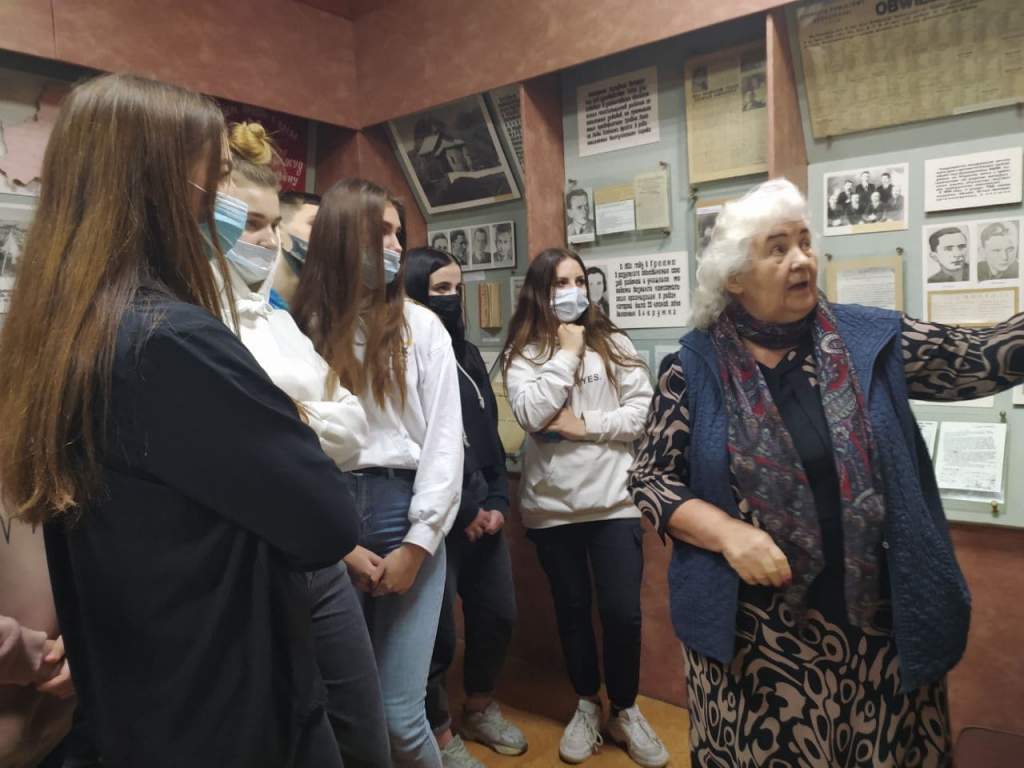 2e43a2213d0f7a011809525042d7bb07