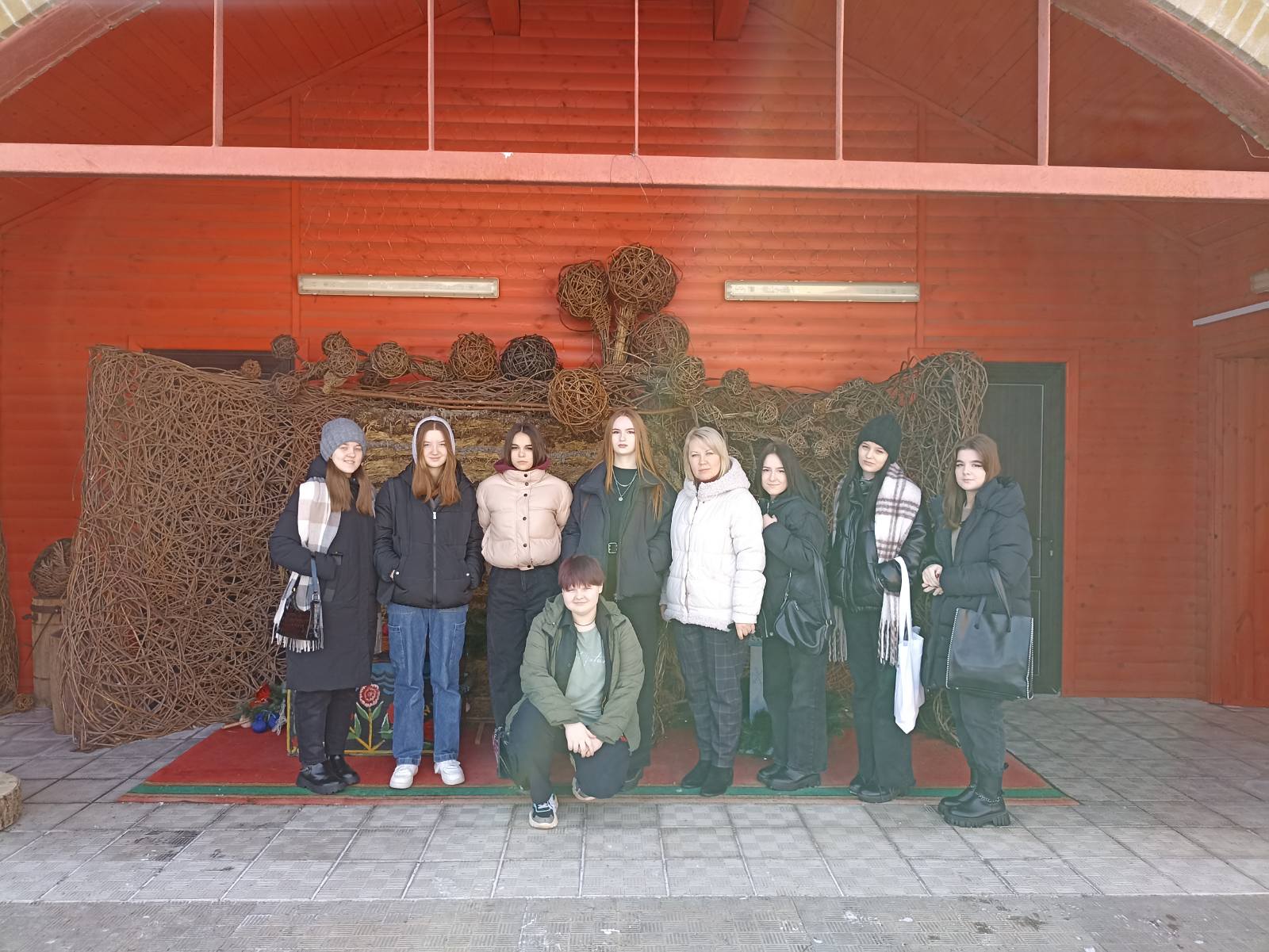 IMG-737b34b434567d8032073556fc8d80d3-V[1]