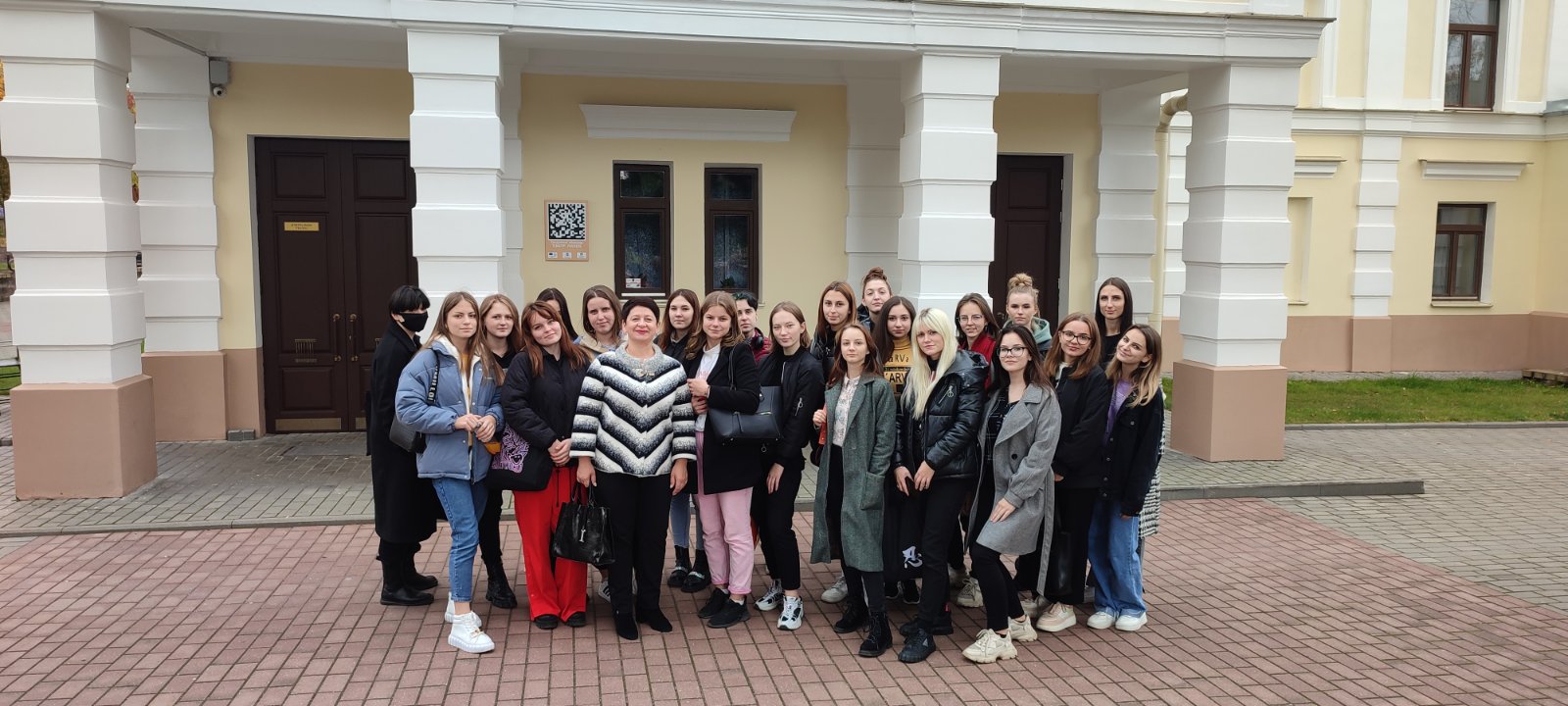 IMG-20f2187a1a279d2001a00666c72f9e23-V