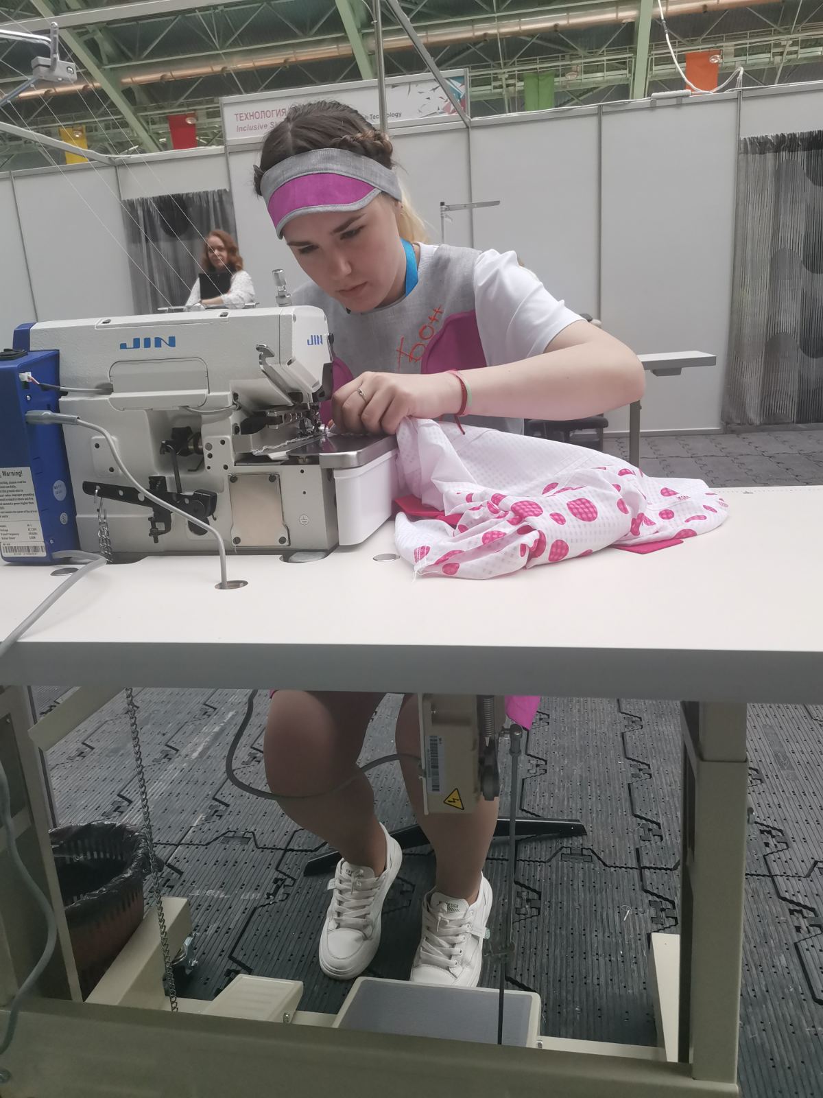 IMG-7e52bd8f5f3687bcec76010cedff378b-V