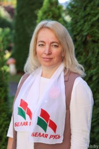 21-09--2023 Фото Алексея Бибикова. Гродненская область, г. Гродно. Наталья Сердечная, заместитель директора по воспитательной работе УО "Гродненский государственный колледж бытового обслуживания населения". Член РОО "Белая Русь".